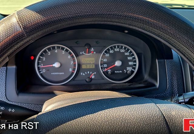 Хендай Гетц, объемом двигателя 1.1 л и пробегом 222 тыс. км за 4000 $, фото 4 на Automoto.ua