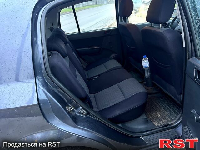 Хендай Гетц, объемом двигателя 1.4 л и пробегом 190 тыс. км за 3750 $, фото 1 на Automoto.ua