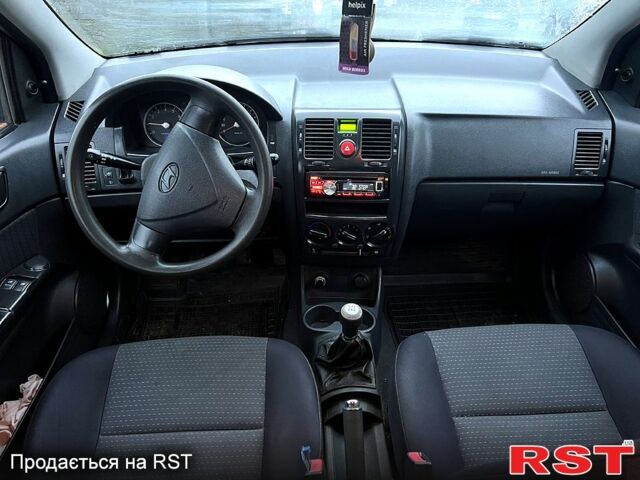 Хендай Гетц, объемом двигателя 1.4 л и пробегом 190 тыс. км за 3750 $, фото 3 на Automoto.ua