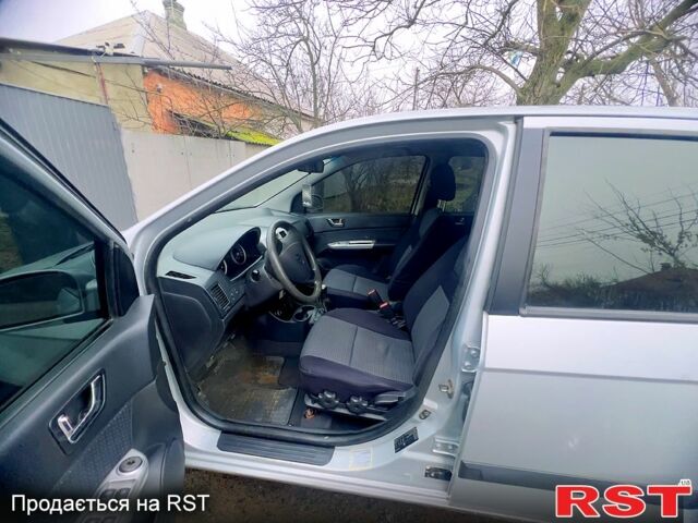 Хендай Гетц, объемом двигателя 1.6 л и пробегом 170 тыс. км за 2850 $, фото 6 на Automoto.ua