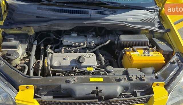 Хендай Гетц 2004 в Нежине на Automoto.ua Желтый Хендай Гетц, объемом двигателя 1.1 л и пробегом 222 тыс. км за 3500 $, фото 6 на Automoto.ua