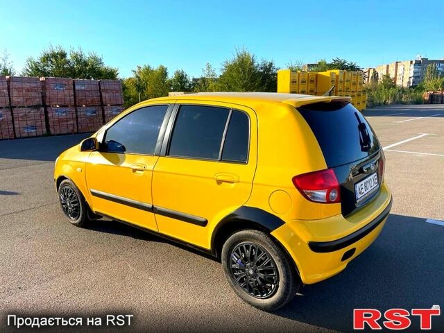Жовтий Хендай Гетц, об'ємом двигуна 1.6 л та пробігом 350 тис. км за 2650 $, фото 2 на Automoto.ua