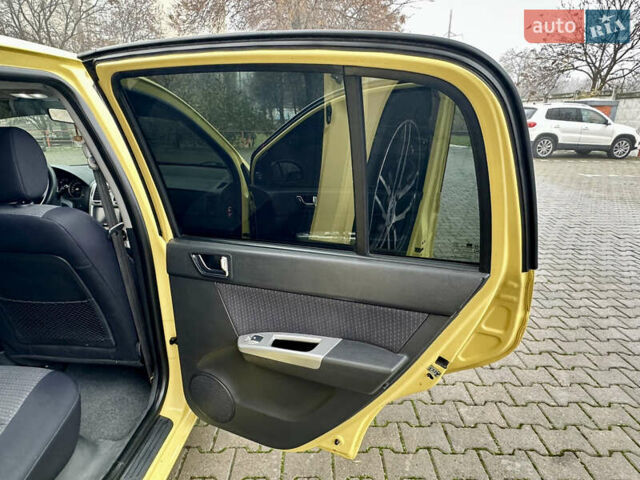 Желтый Хендай Гетц, объемом двигателя 1.4 л и пробегом 170 тыс. км за 4900 $, фото 24 на Automoto.ua