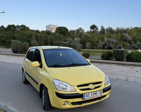 Желтый Хендай Гетц, объемом двигателя 1.4 л и пробегом 203 тыс. км за 5200 $, фото 3 на Automoto.ua