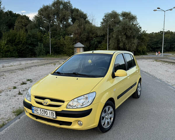 Желтый Хендай Гетц, объемом двигателя 1.4 л и пробегом 203 тыс. км за 5200 $, фото 1 на Automoto.ua
