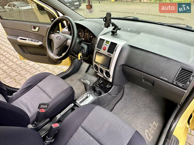 Желтый Хендай Гетц, объемом двигателя 1.4 л и пробегом 170 тыс. км за 4900 $, фото 26 на Automoto.ua