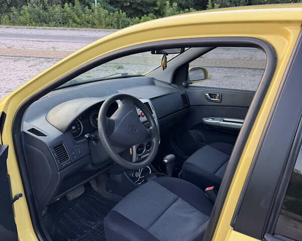 Желтый Хендай Гетц, объемом двигателя 1.4 л и пробегом 203 тыс. км за 5200 $, фото 14 на Automoto.ua