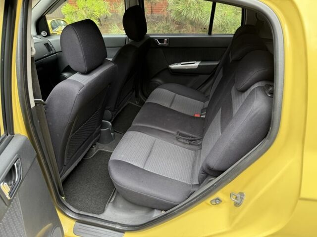 Жовтий Хендай Гетц, об'ємом двигуна 1.4 л та пробігом 143 тис. км за 5999 $, фото 7 на Automoto.ua