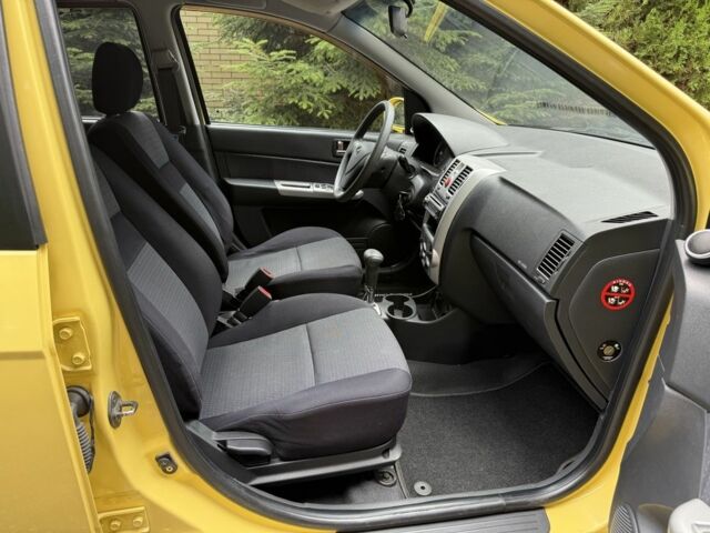 Жовтий Хендай Гетц, об'ємом двигуна 1.4 л та пробігом 143 тис. км за 5999 $, фото 5 на Automoto.ua