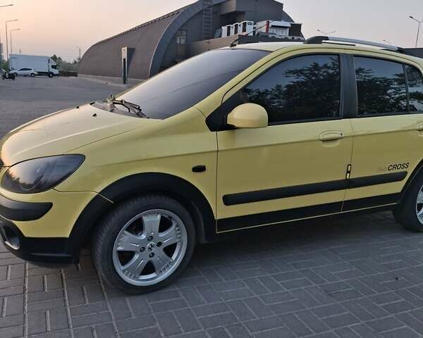 Жовтий Хендай Гетц, об'ємом двигуна 1.4 л та пробігом 240 тис. км за 5550 $, фото 1 на Automoto.ua