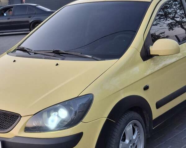 Жовтий Хендай Гетц, об'ємом двигуна 1.4 л та пробігом 240 тис. км за 5550 $, фото 4 на Automoto.ua