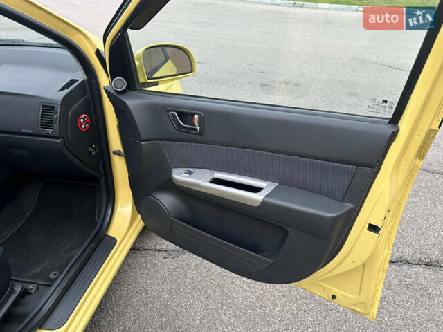 Жовтий Хендай Гетц, об'ємом двигуна 1.4 л та пробігом 144 тис. км за 5170 $, фото 7 на Automoto.ua