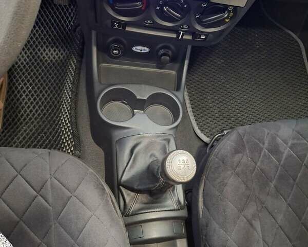 Жовтий Хендай Гетц, об'ємом двигуна 1.4 л та пробігом 240 тис. км за 5550 $, фото 12 на Automoto.ua