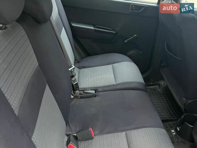 Желтый Хендай Гетц, объемом двигателя 1.4 л и пробегом 289 тыс. км за 2222 $, фото 17 на Automoto.ua