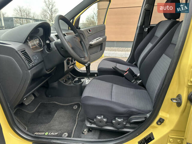 Жовтий Хендай Гетц, об'ємом двигуна 1.4 л та пробігом 144 тис. км за 5170 $, фото 3 на Automoto.ua