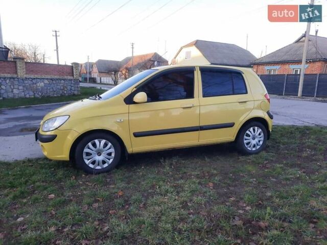 Желтый Хендай Гетц, объемом двигателя 1.4 л и пробегом 238 тыс. км за 3900 $, фото 4 на Automoto.ua