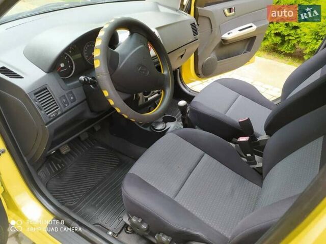 Жовтий Хендай Гетц, об'ємом двигуна 1.4 л та пробігом 37 тис. км за 5200 $, фото 26 на Automoto.ua