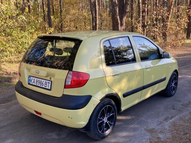 Желтый Хендай Гетц, объемом двигателя 1.6 л и пробегом 215 тыс. км за 3500 $, фото 5 на Automoto.ua