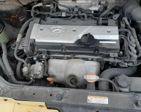 Желтый Хендай Гетц, объемом двигателя 1.4 л и пробегом 145 тыс. км за 4500 $, фото 5 на Automoto.ua