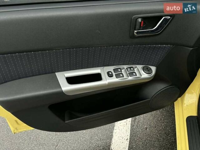 Жовтий Хендай Гетц, об'ємом двигуна 1.6 л та пробігом 93 тис. км за 6400 $, фото 22 на Automoto.ua