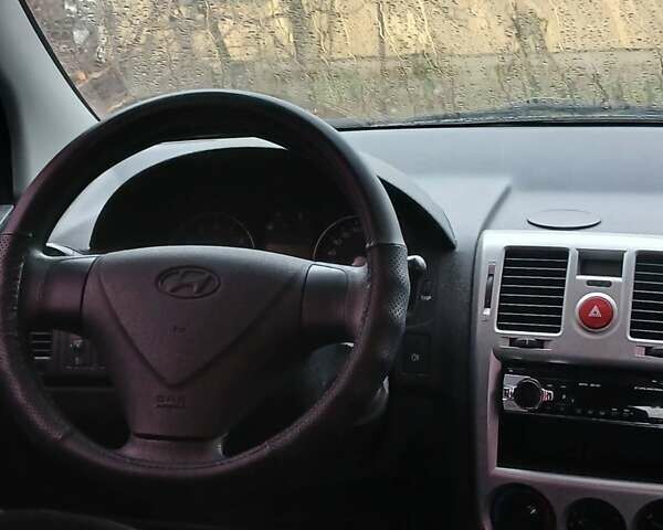 Желтый Хендай Гетц, объемом двигателя 1.4 л и пробегом 113 тыс. км за 4500 $, фото 5 на Automoto.ua