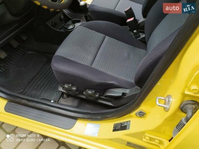 Жовтий Хендай Гетц, об'ємом двигуна 1.4 л та пробігом 37 тис. км за 5200 $, фото 27 на Automoto.ua