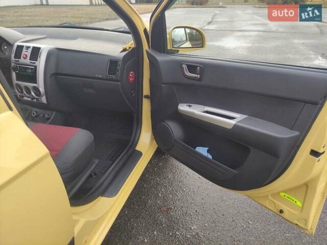 Жовтий Хендай Гетц, об'ємом двигуна 1.4 л та пробігом 256 тис. км за 6000 $, фото 24 на Automoto.ua