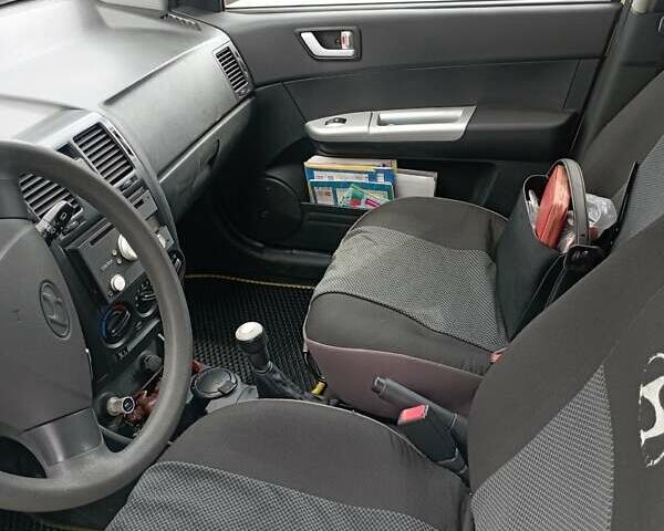 Желтый Хендай Гетц, объемом двигателя 1.4 л и пробегом 120 тыс. км за 5750 $, фото 11 на Automoto.ua