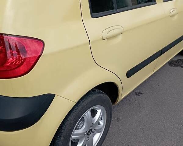 Желтый Хендай Гетц, объемом двигателя 1.4 л и пробегом 120 тыс. км за 5750 $, фото 8 на Automoto.ua