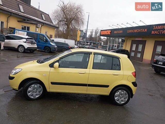 Желтый Хендай Гетц, объемом двигателя 1.4 л и пробегом 120 тыс. км за 5500 $, фото 2 на Automoto.ua