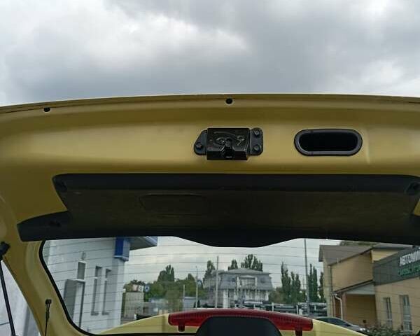 Желтый Хендай Гетц, объемом двигателя 1.4 л и пробегом 120 тыс. км за 5750 $, фото 1 на Automoto.ua