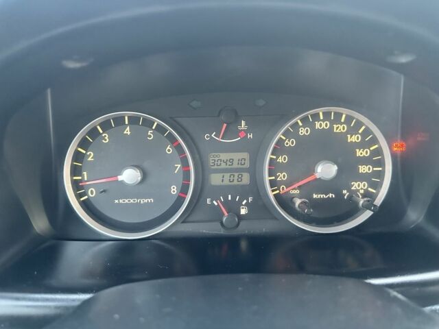 Серый Хендай Гетц, объемом двигателя 1.4 л и пробегом 305 тыс. км за 2200 $, фото 5 на Automoto.ua