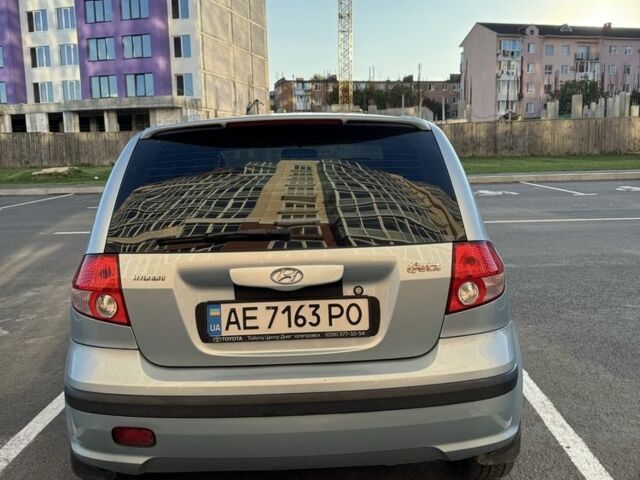 Серый Хендай Гетц, объемом двигателя 1.3 л и пробегом 278 тыс. км за 3200 $, фото 4 на Automoto.ua