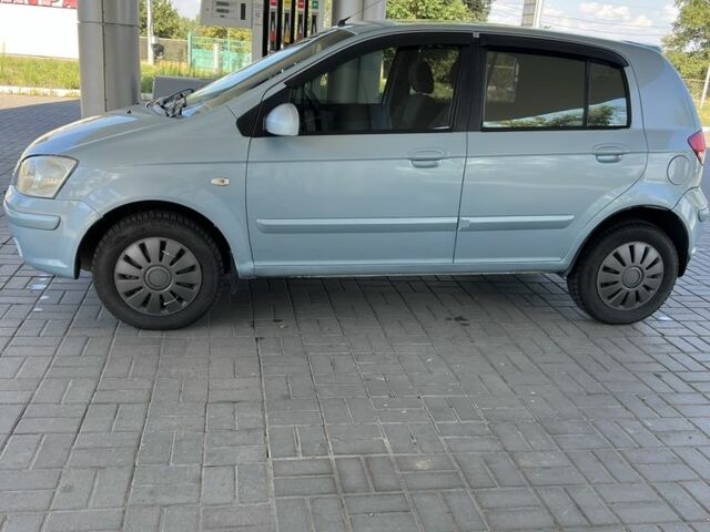 Серый Хендай Гетц, объемом двигателя 1.3 л и пробегом 270 тыс. км за 3100 $, фото 1 на Automoto.ua