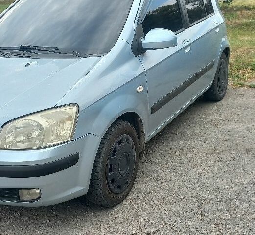 Серый Хендай Гетц, объемом двигателя 1.3 л и пробегом 159 тыс. км за 4600 $, фото 1 на Automoto.ua