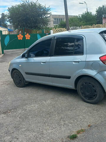 Серый Хендай Гетц, объемом двигателя 1.3 л и пробегом 156 тыс. км за 4600 $, фото 2 на Automoto.ua