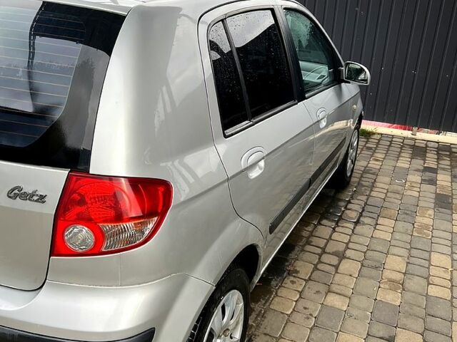 Сірий Хендай Гетц, об'ємом двигуна 1.3 л та пробігом 250 тис. км за 4800 $, фото 1 на Automoto.ua