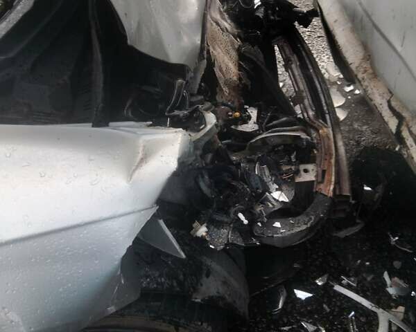 Серый Хендай Гетц, объемом двигателя 1.3 л и пробегом 178 тыс. км за 1500 $, фото 2 на Automoto.ua