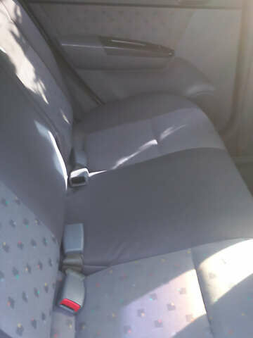 Серый Хендай Гетц, объемом двигателя 1.3 л и пробегом 156 тыс. км за 4600 $, фото 4 на Automoto.ua