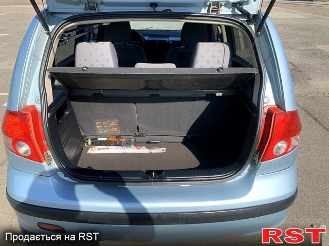 Серый Хендай Гетц, объемом двигателя 1.3 л и пробегом 175 тыс. км за 4500 $, фото 7 на Automoto.ua