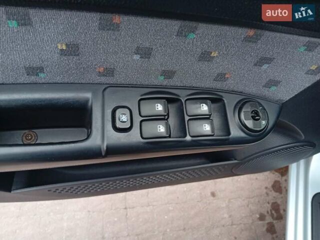 Серый Хендай Гетц, объемом двигателя 1.34 л и пробегом 175 тыс. км за 4499 $, фото 5 на Automoto.ua