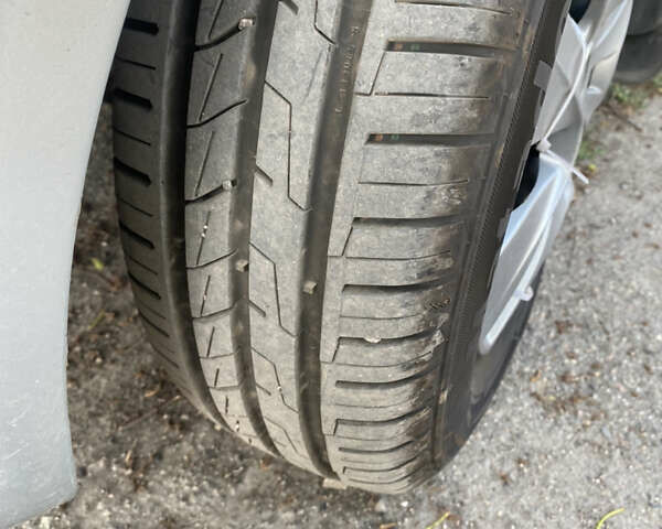 Хендай Гетц 2004 в Запорожье на Automoto.ua Серый Хендай Гетц, объемом двигателя 1.34 л и пробегом 400 тыс. км за 3000 $, фото 1 на Automoto.ua