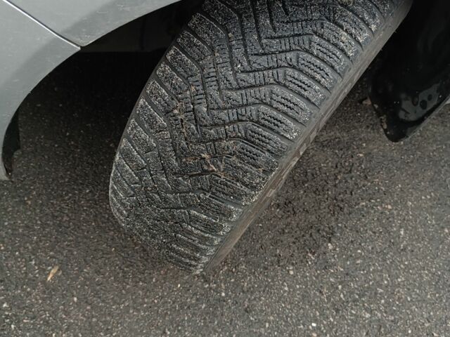 Серый Хендай Гетц, объемом двигателя 1.3 л и пробегом 244 тыс. км за 3200 $, фото 10 на Automoto.ua