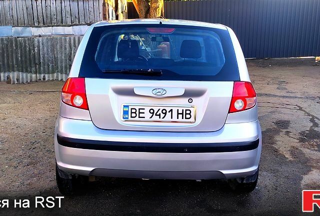 Серый Хендай Гетц, объемом двигателя 1.3 л и пробегом 166 тыс. км за 5100 $, фото 3 на Automoto.ua