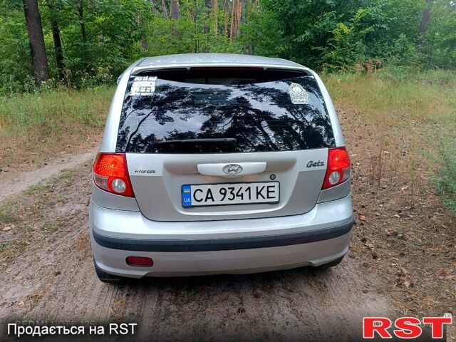 Серый Хендай Гетц, объемом двигателя 1.3 л и пробегом 254 тыс. км за 3700 $, фото 7 на Automoto.ua