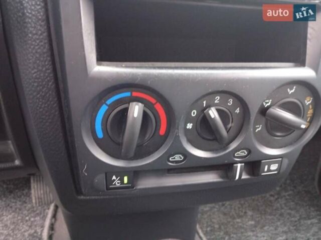 Серый Хендай Гетц, объемом двигателя 1.34 л и пробегом 175 тыс. км за 4499 $, фото 12 на Automoto.ua