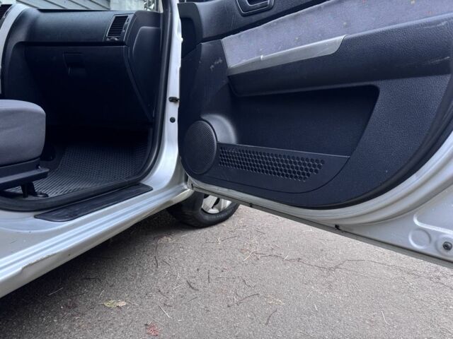 Серый Хендай Гетц, объемом двигателя 1.3 л и пробегом 215 тыс. км за 3900 $, фото 5 на Automoto.ua