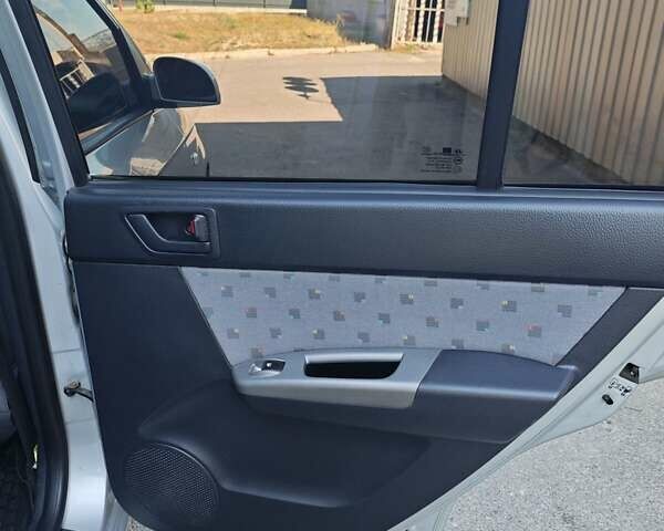 Сірий Хендай Гетц, об'ємом двигуна 1.34 л та пробігом 217 тис. км за 4500 $, фото 17 на Automoto.ua