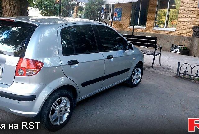 Сірий Хендай Гетц, об'ємом двигуна 1.4 л та пробігом 170 тис. км за 5200 $, фото 5 на Automoto.ua