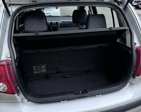 Серый Хендай Гетц, объемом двигателя 1.34 л и пробегом 215 тыс. км за 3650 $, фото 6 на Automoto.ua